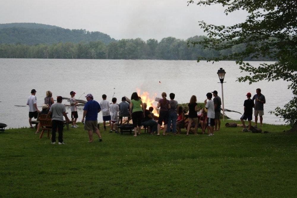 Lake House photo 45