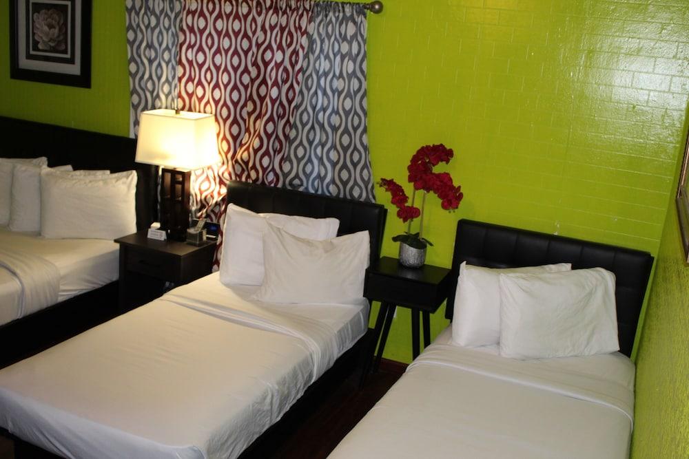 Arrowhead Motel photo 10