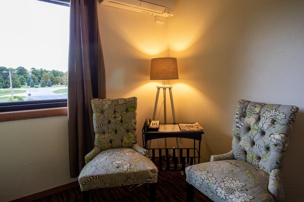 Open Hearth Lodge photo 12