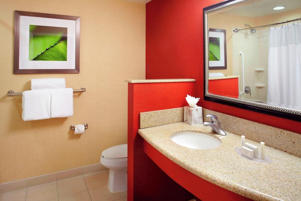 Courtyard by Marriott Tampa Oldsmar photo 27