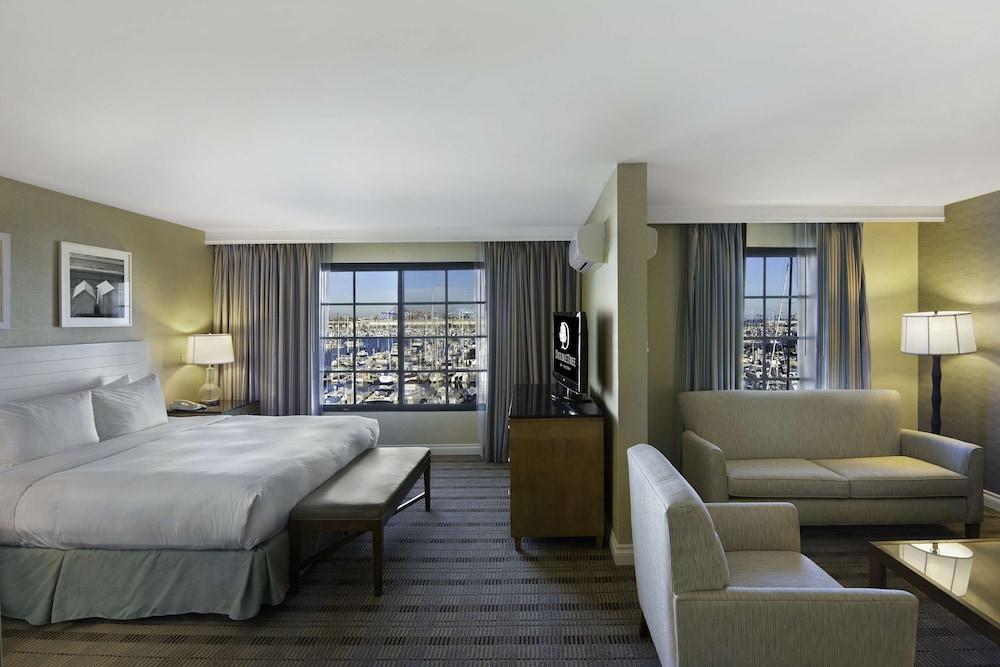 DoubleTree by Hilton San Pedro - Port of Los Angeles photo 11