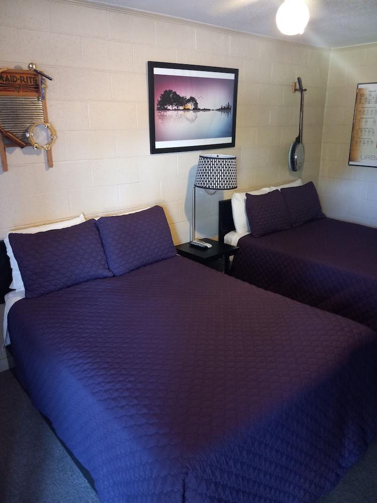 Cedar Falls Motel photo 6