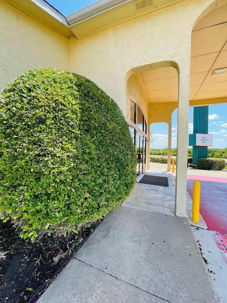 Studio 6 Suites – Mesquite, TX – Gross Rd. photo 33