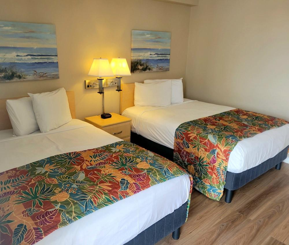 Water's Edge Ocean Resort photo 29