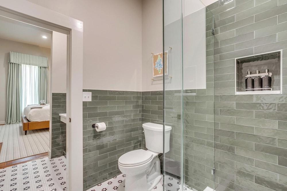 Nutt House Hotel photo 82