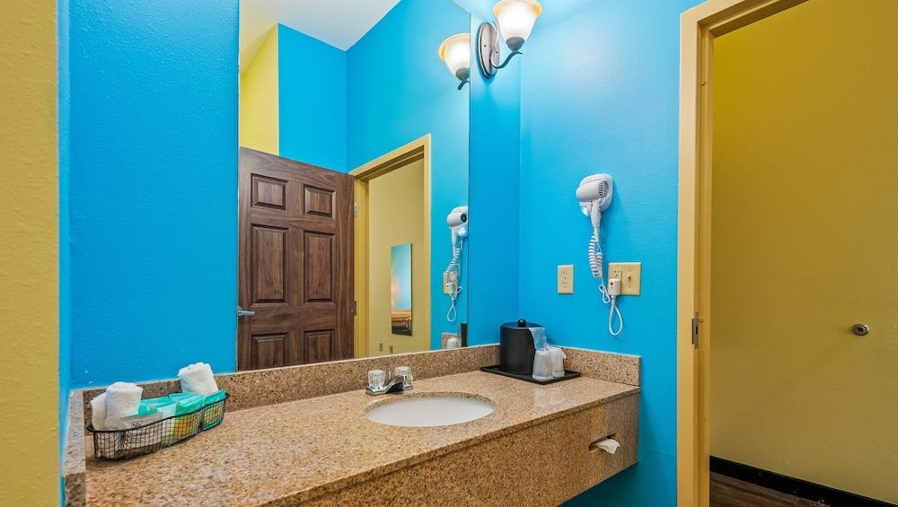 Wildwood Inn photo 69
