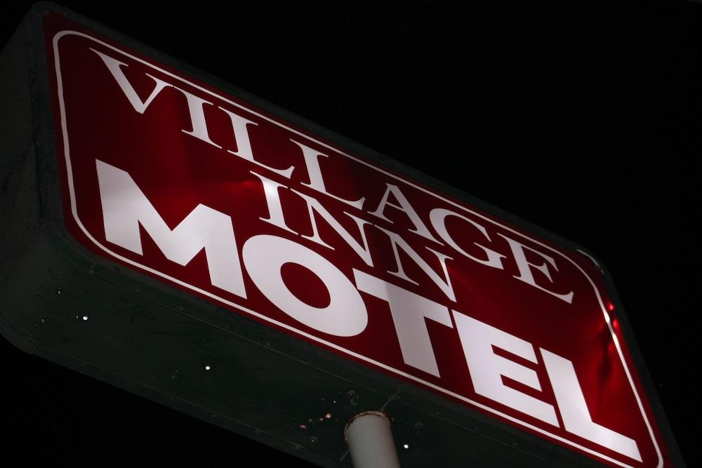 Village Inn Cotulla photo 32