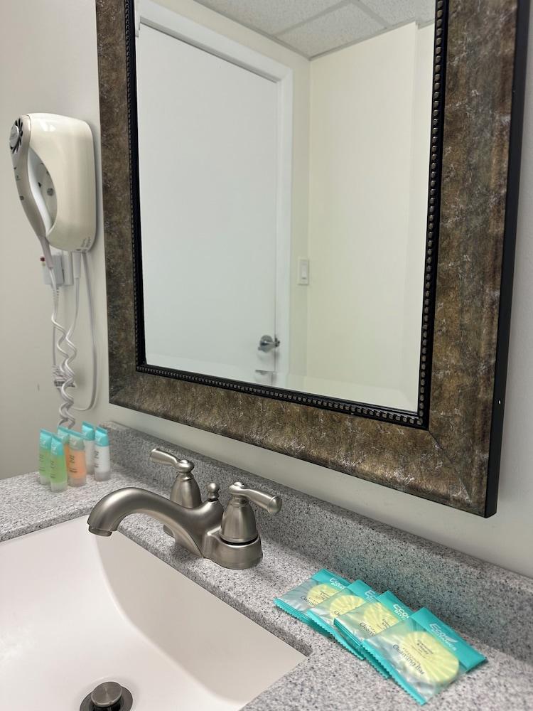 The Wellington Hotel & Suites Oceanblock photo 7
