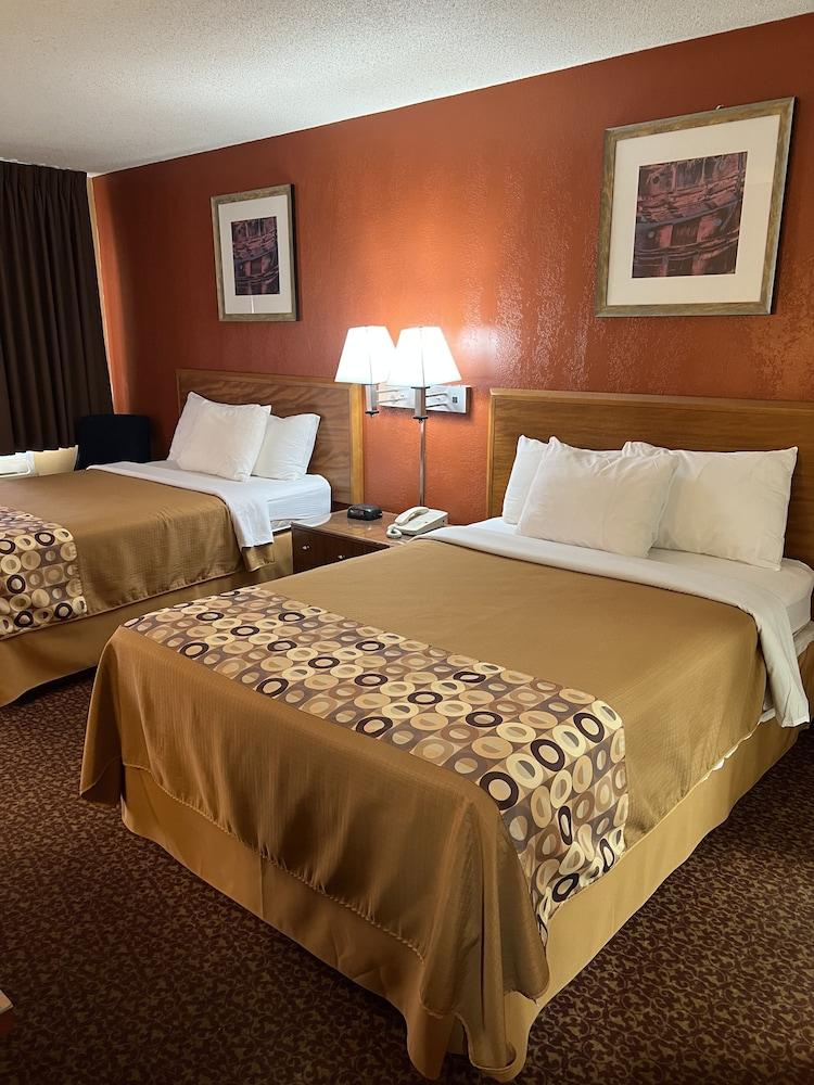 Executive Inn photo 8
