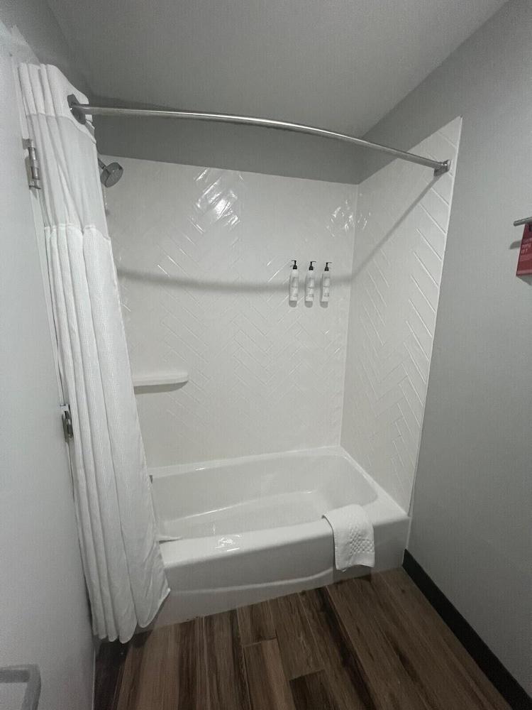 Towneplace Suites by Marriott Warren photo 26