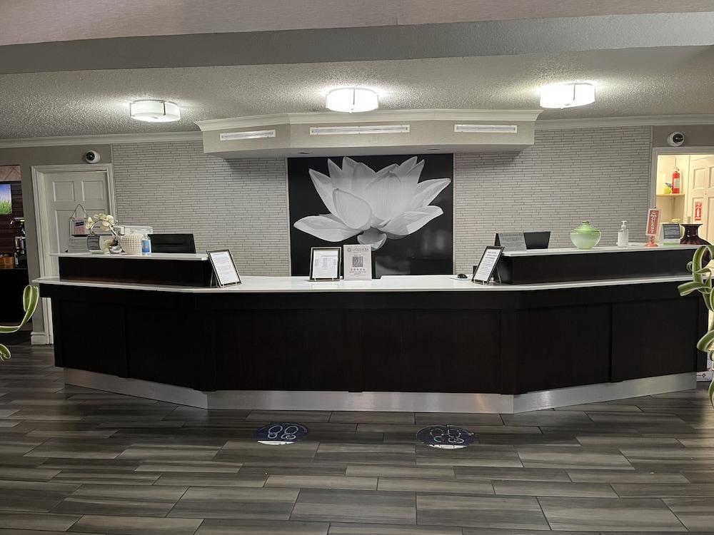 La Quinta Inn by Wyndham Wichita Falls photo 2