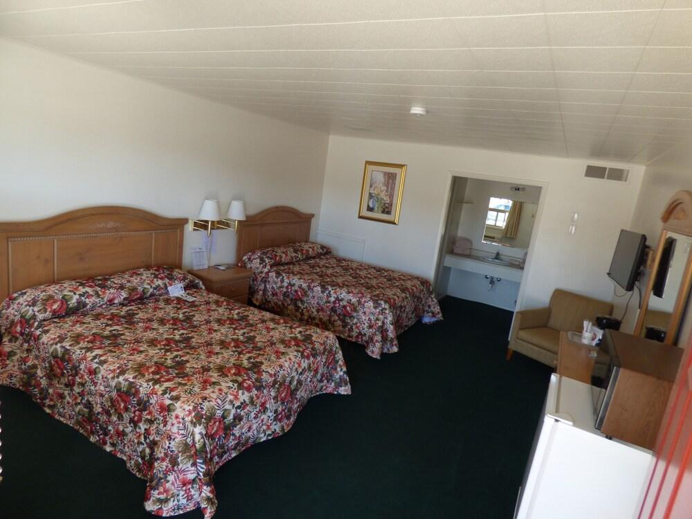 Carrizozo Inn photo 13