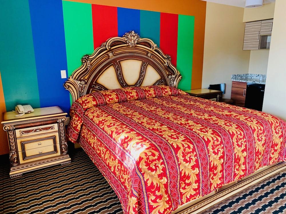 Motor City Inn & Suites photo 3