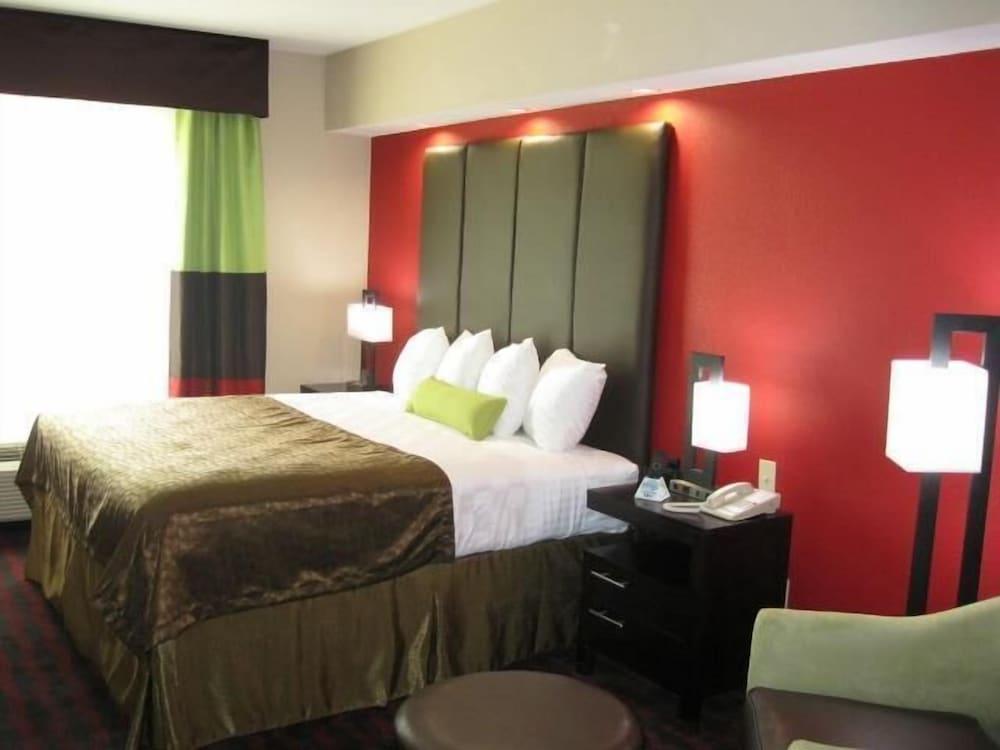 Best Western Plus Cushing Inn & Suites photo 13