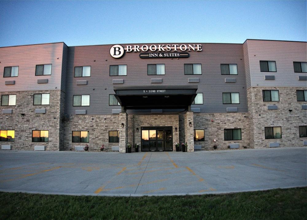 Brookstone Fort Dodge photo 45