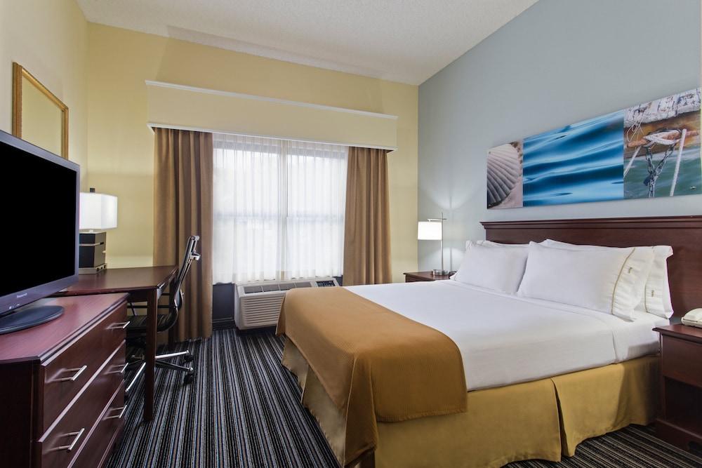 Holiday Inn Express Hotel & Suites Clearwater North-Dunedin by IHG photo 5