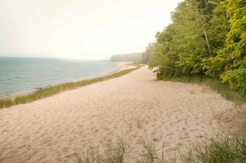 Torch Bay Inn photo 4
