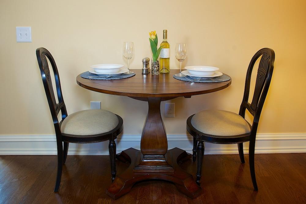 Guesthouse at Norwalk Inn photo 15