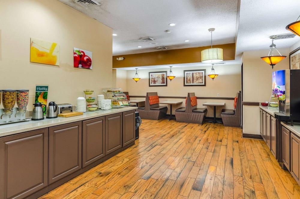 Quality Inn Radford-West Blacksburg I-81 photo 6
