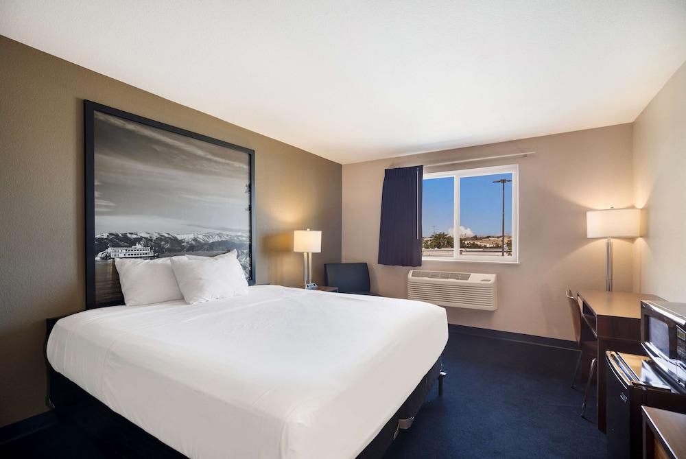 Americas Best Value Inn Sparks photo 24