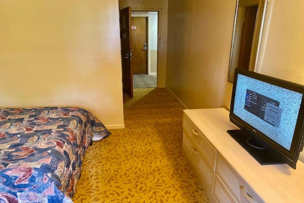 Red Carpet Inn & Suites Lima photo 8