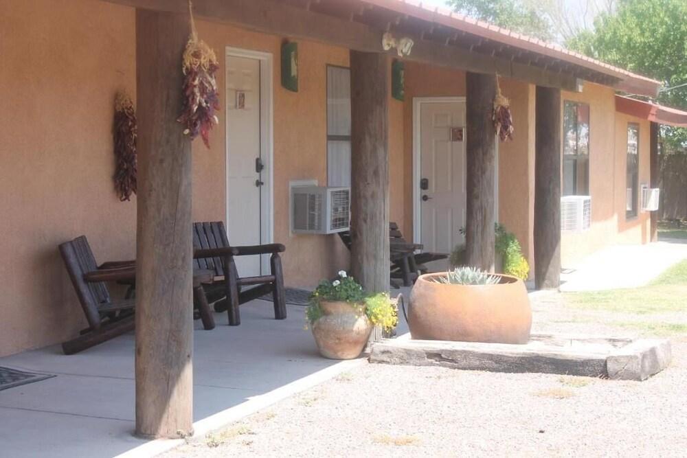 Adobe Rose Inn photo 16