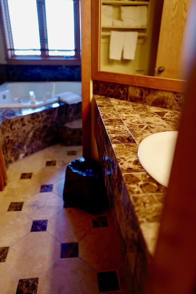 Sumas Mountain Lodge photo 39
