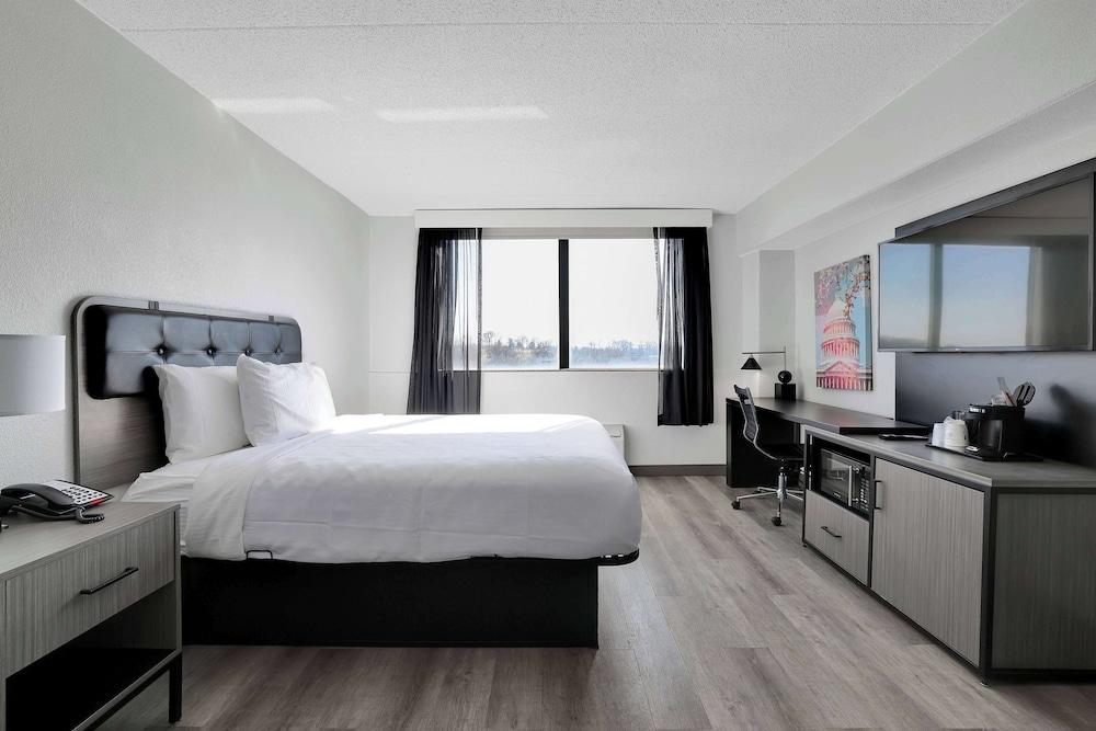 Holiday Inn Express And Suites Washington Dc Noma by IHG photo 61
