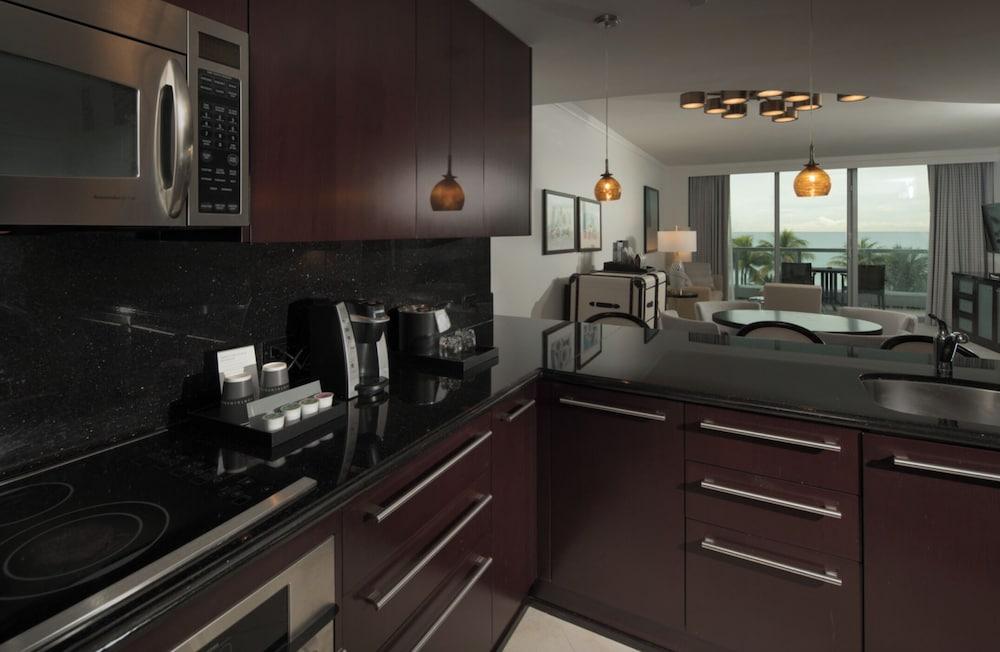 Residences at Fontainebleau Miami photo 52