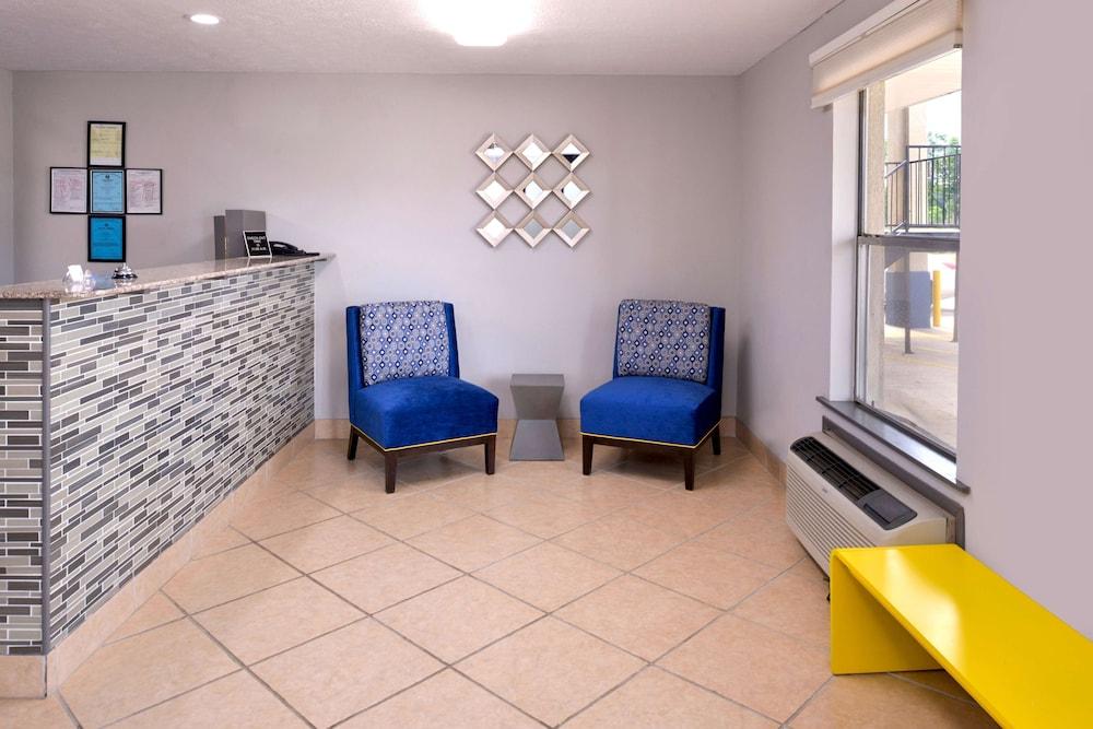 Americas Best Value Inn Monroeville photo 27