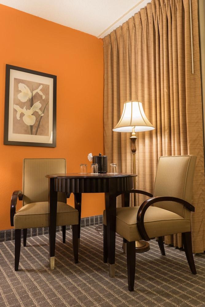 Oakland Airport Executive Hotel photo 4
