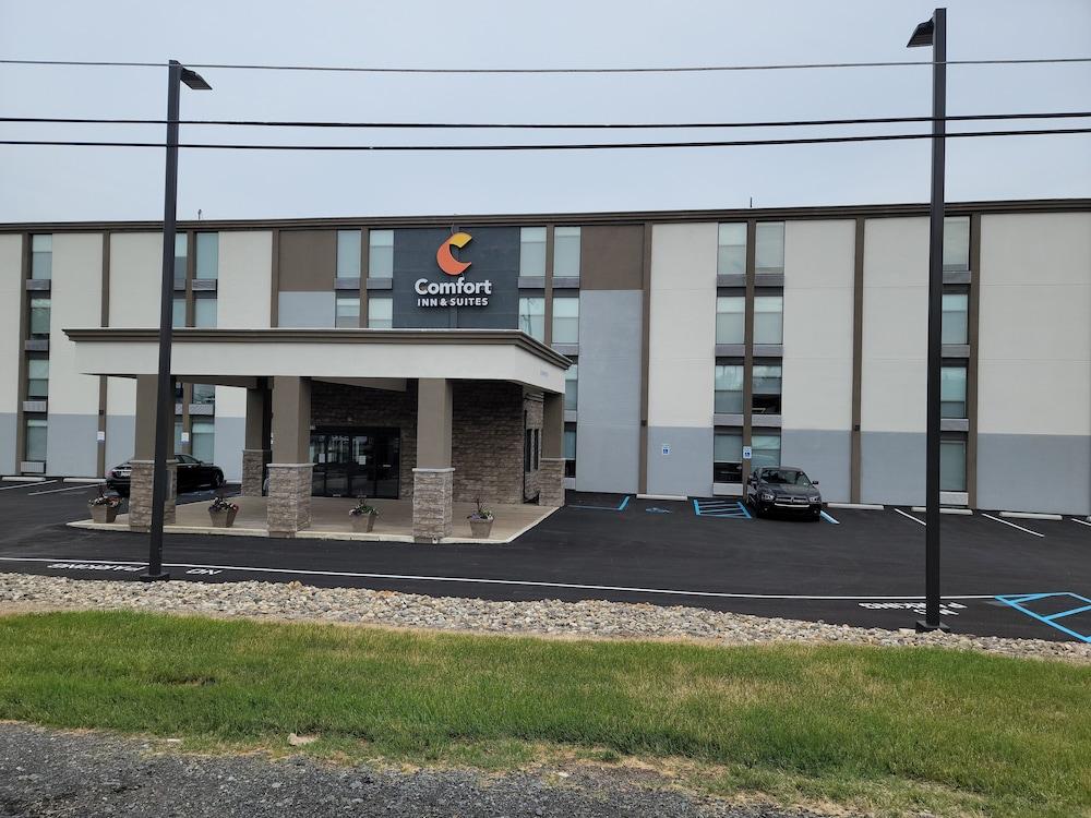 Comfort Inn & Suites Wyomissing/Reading photo 100