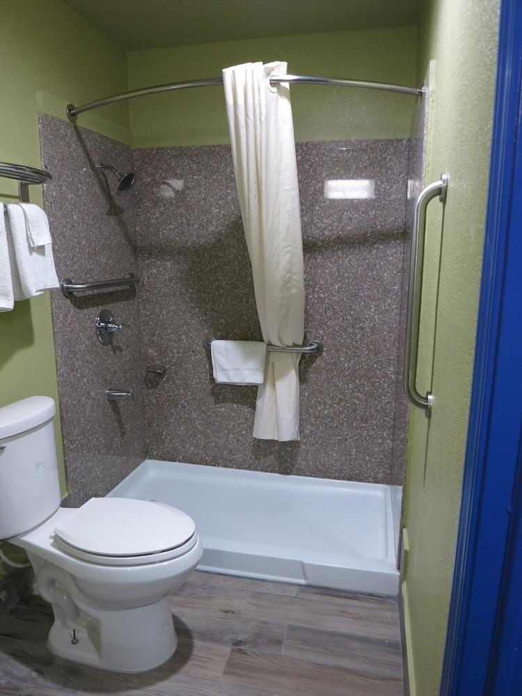 Gateway Motor Inn photo 12