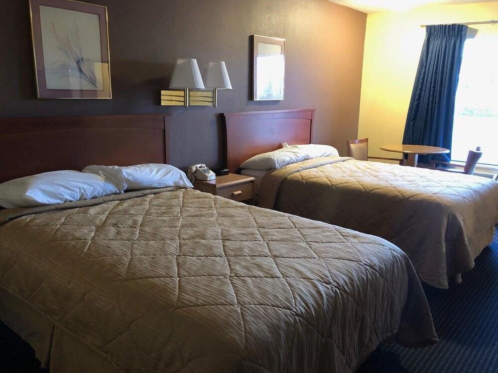 America's Best Inn photo 5