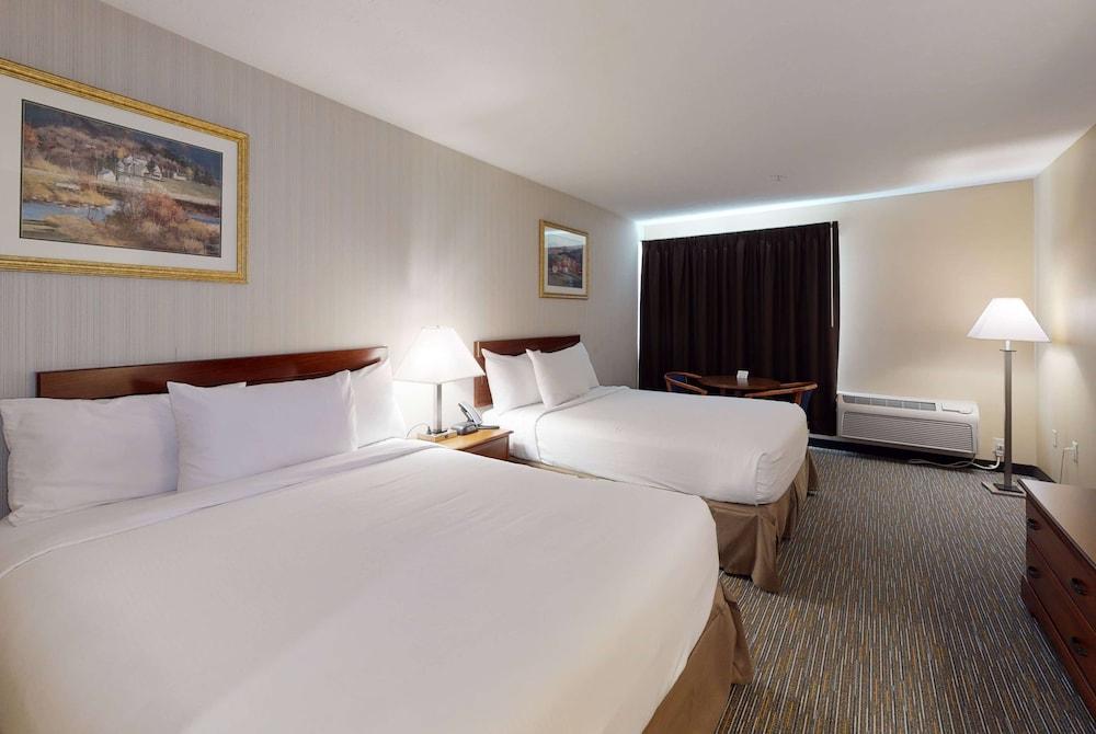 Ramada by Wyndham Strasburg/Shenandoah Valley photo 19