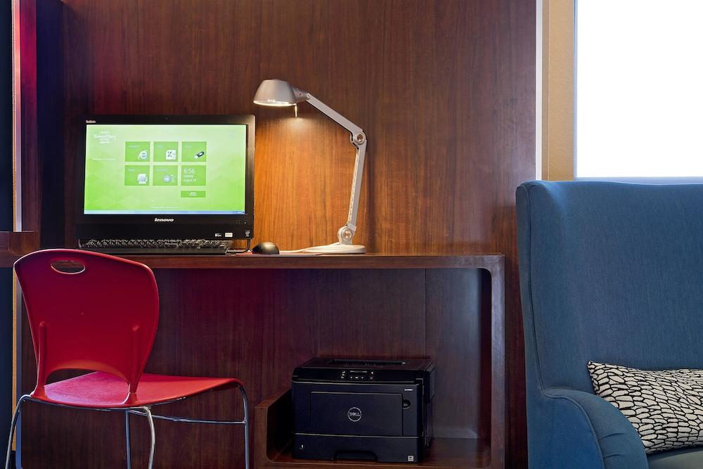 TownePlace Suites by Marriott Dodge City photo 21
