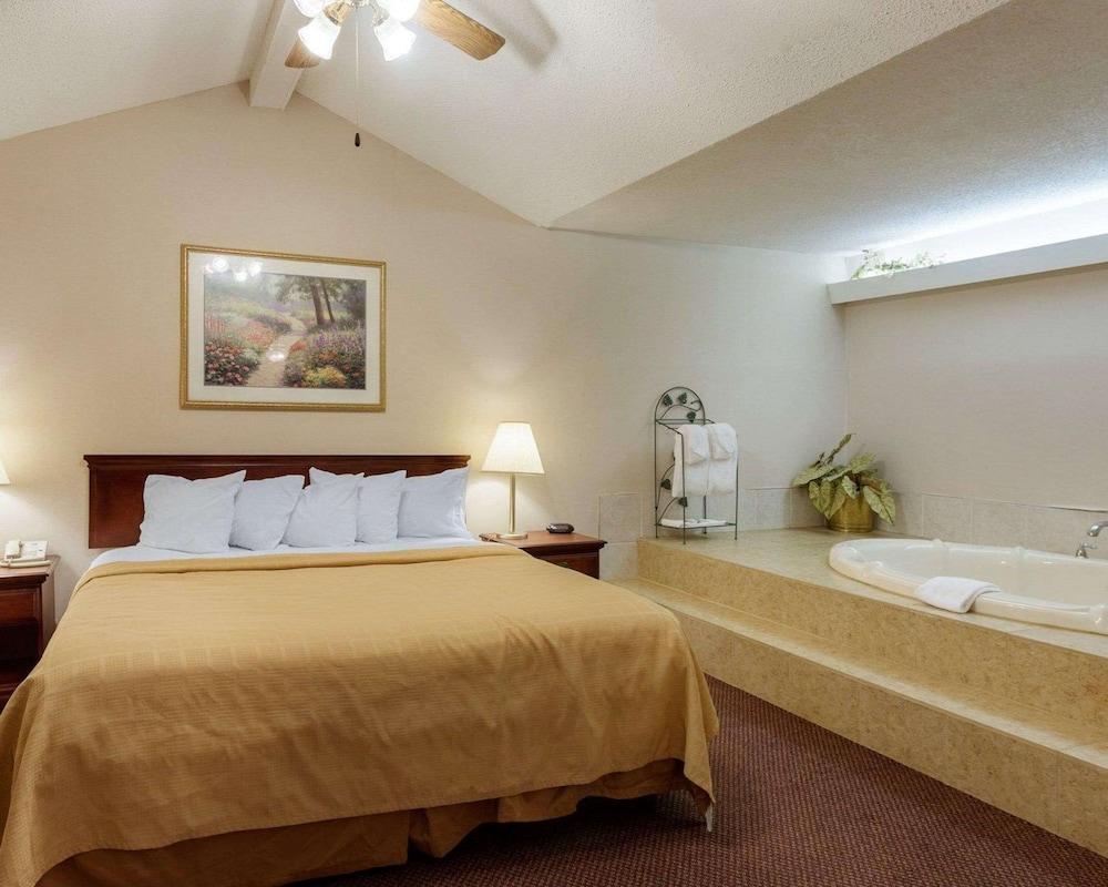 Quality Inn Robinsonville photo 6