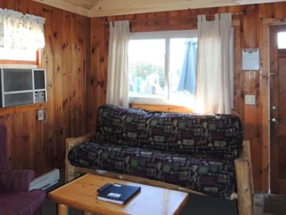 Lake George Diamond Cove photo 28