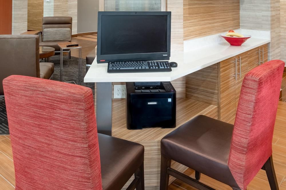 TownePlace Suites by Marriott Dallas Mesquite photo 9