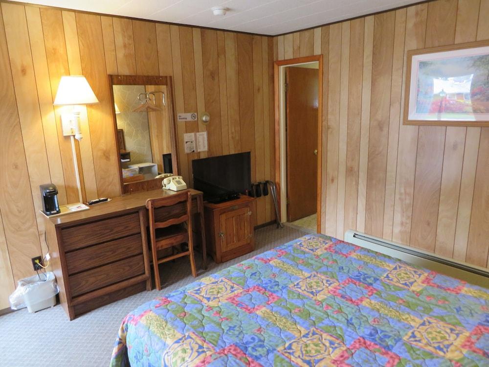 Red Ranch Motel photo 93