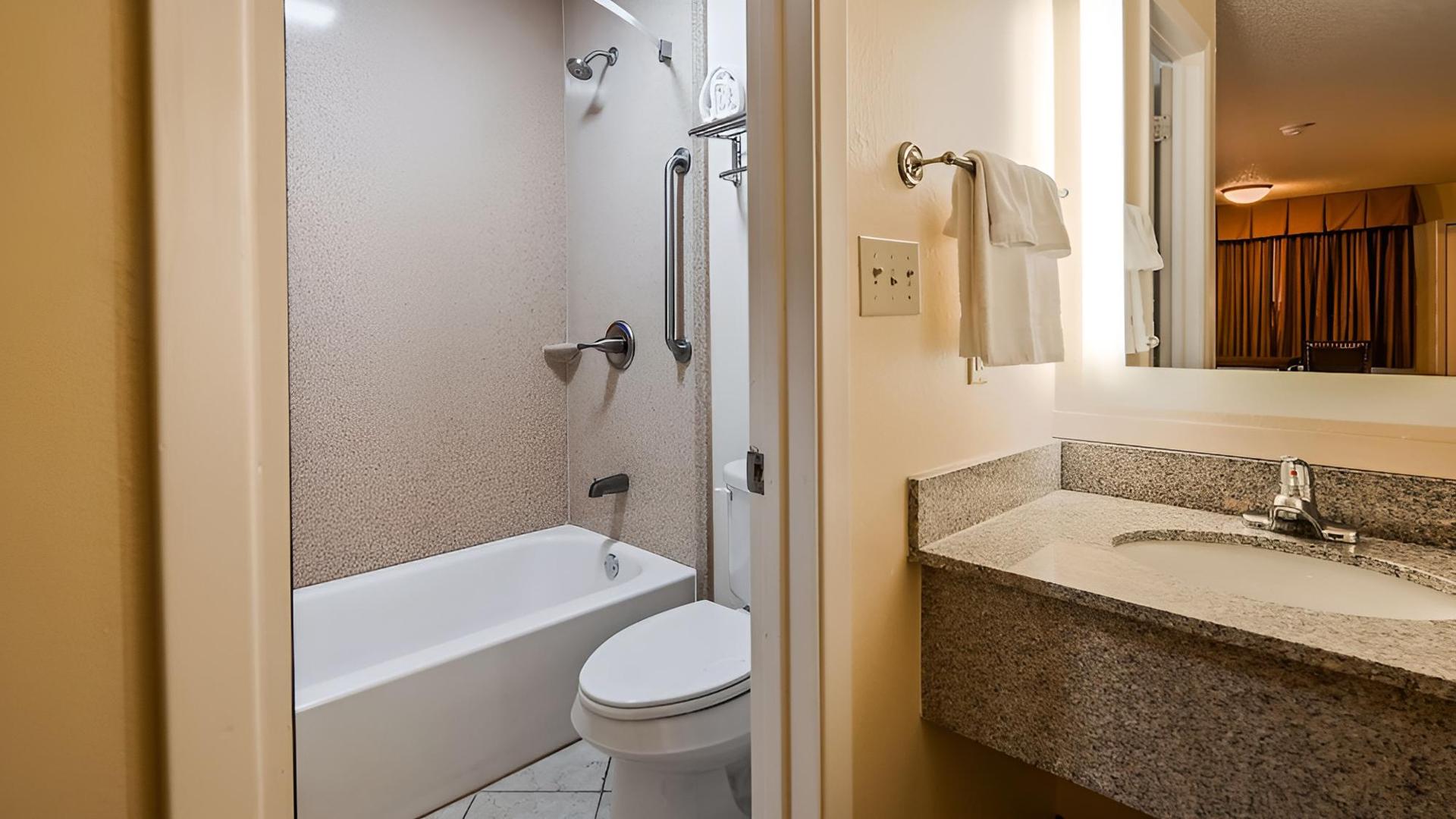 Best Western Llano photo 8