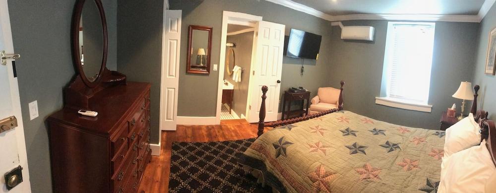 Stottsville Inn photo 60