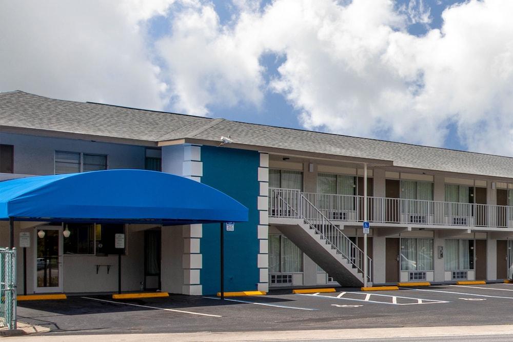 Days Inn by Wyndham Apopka/Orlando photo 46