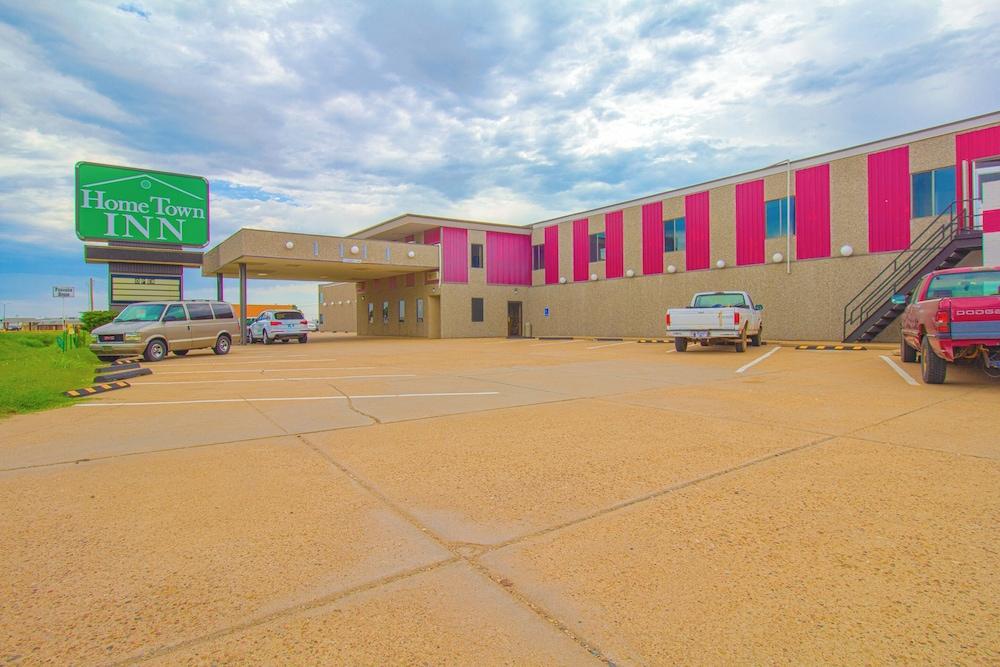 HomeTown Inn by OYO - Liberal, KS photo 1