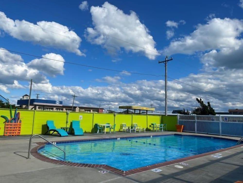 Swell Motel photo 74
