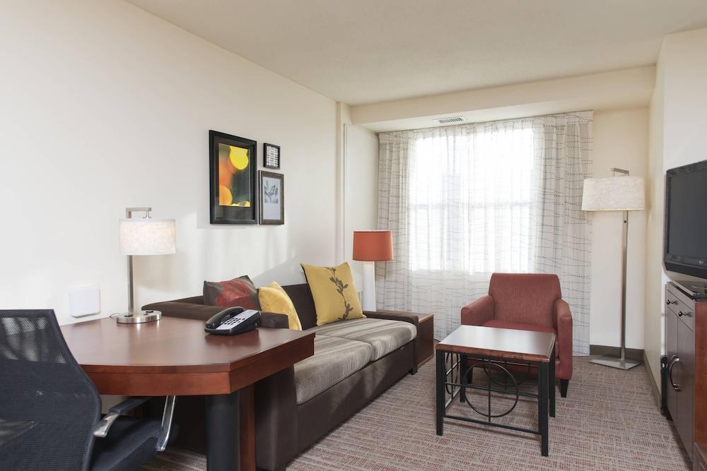Residence Inn Marriott Moline photo 23