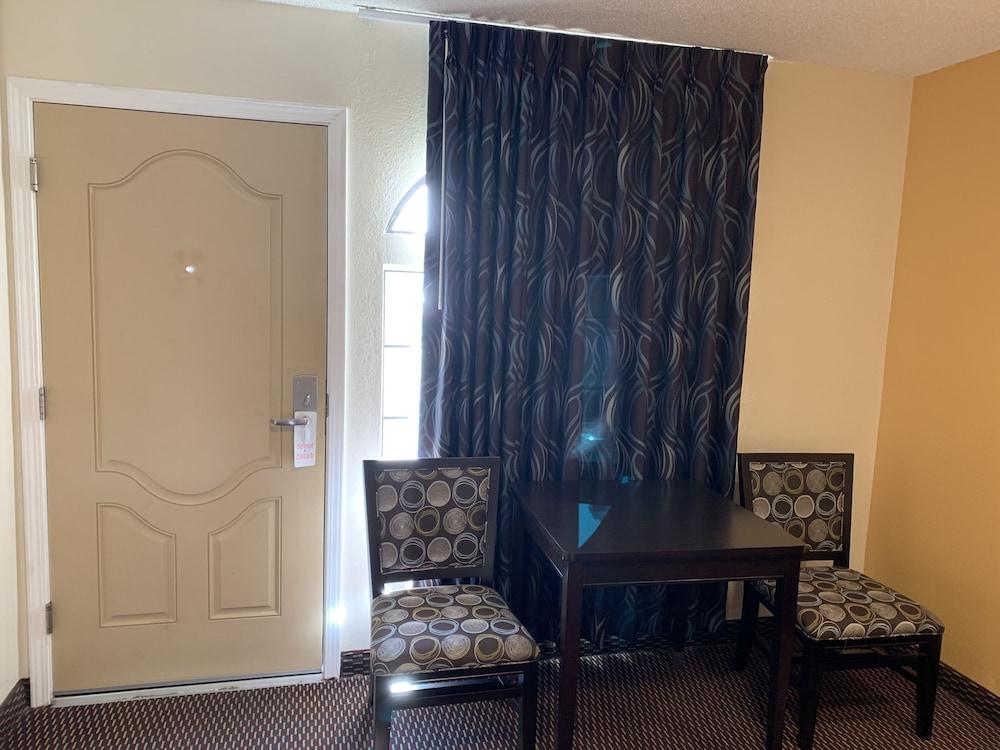 Seaview Inn photo 7