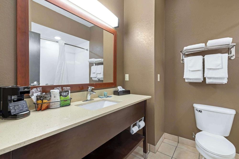 Best Western Northwest Corpus Christi Inn & Suites photo 8