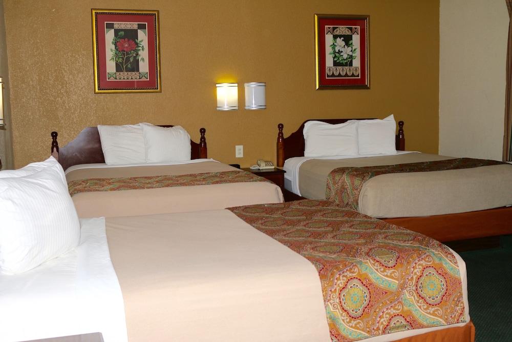 Budget Inn Barstow photo 9