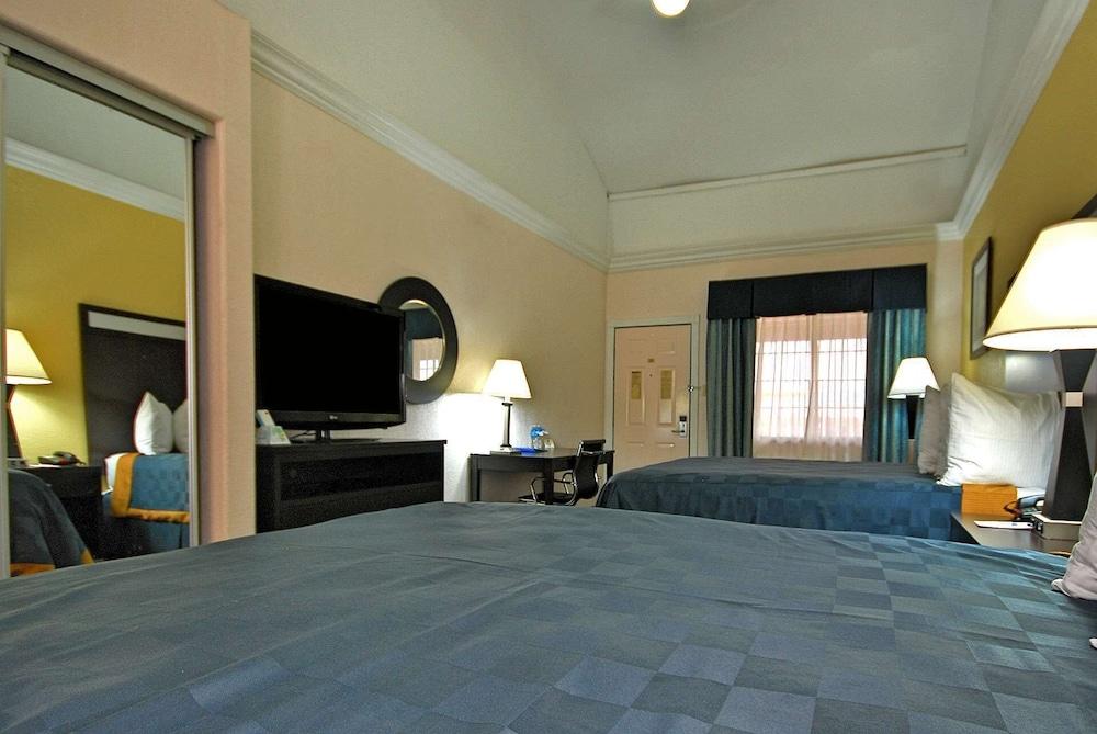 Americas Best Value Inn Sinton photo 20